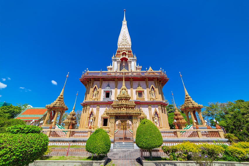 Đền Chalong Phuket - Địa điểm linh thiêng không nên bỏ lỡ khi đi Thái Lan 2026 