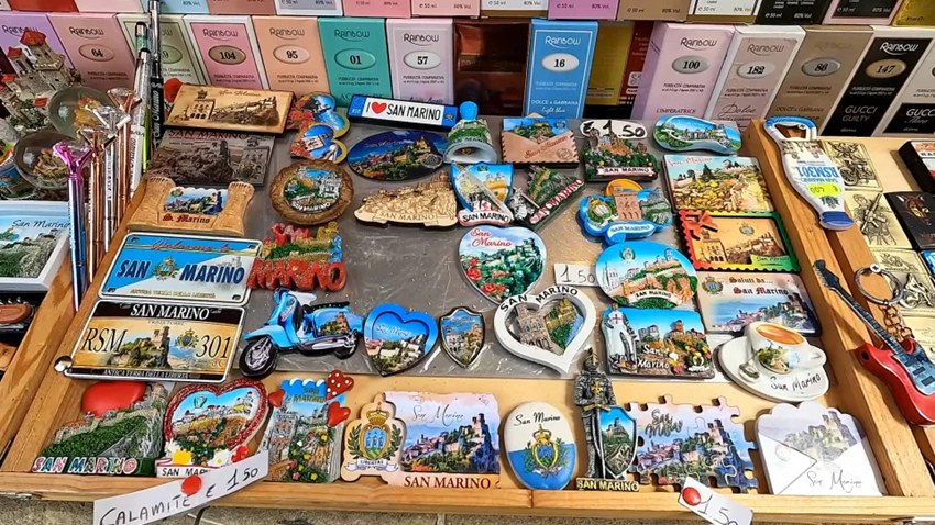 Mua gì ở San Marino? Gợi ý quà lưu niệm San Marino nhỏ gọn, dễ mang về, đậm chất châu Âu và lưu ý shopping San Marino cho du khách Việt.