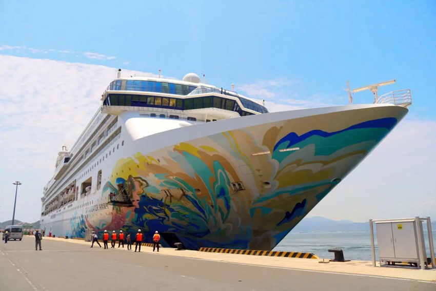 Du thuyền Star Navigator 2026: Kỳ nghỉ sang trọng trên biển 